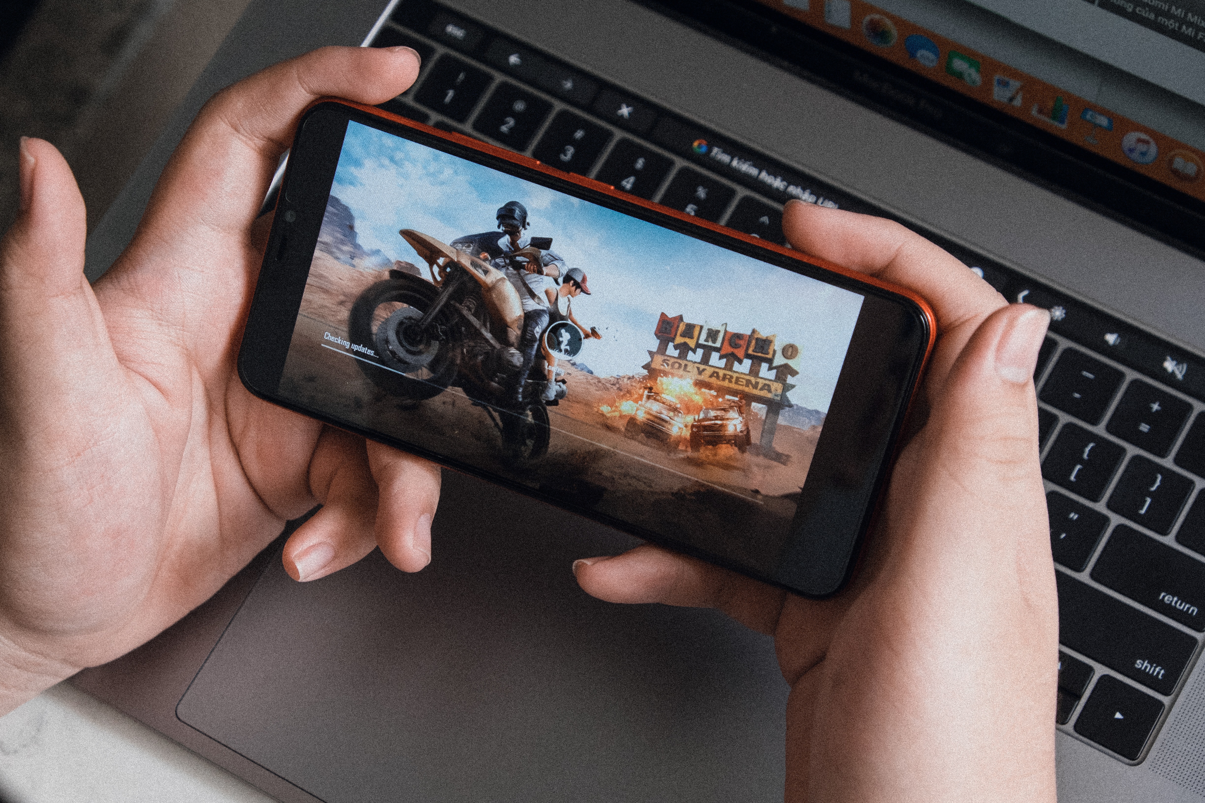 Hot Cross Bun - Trends of Mobile Gaming